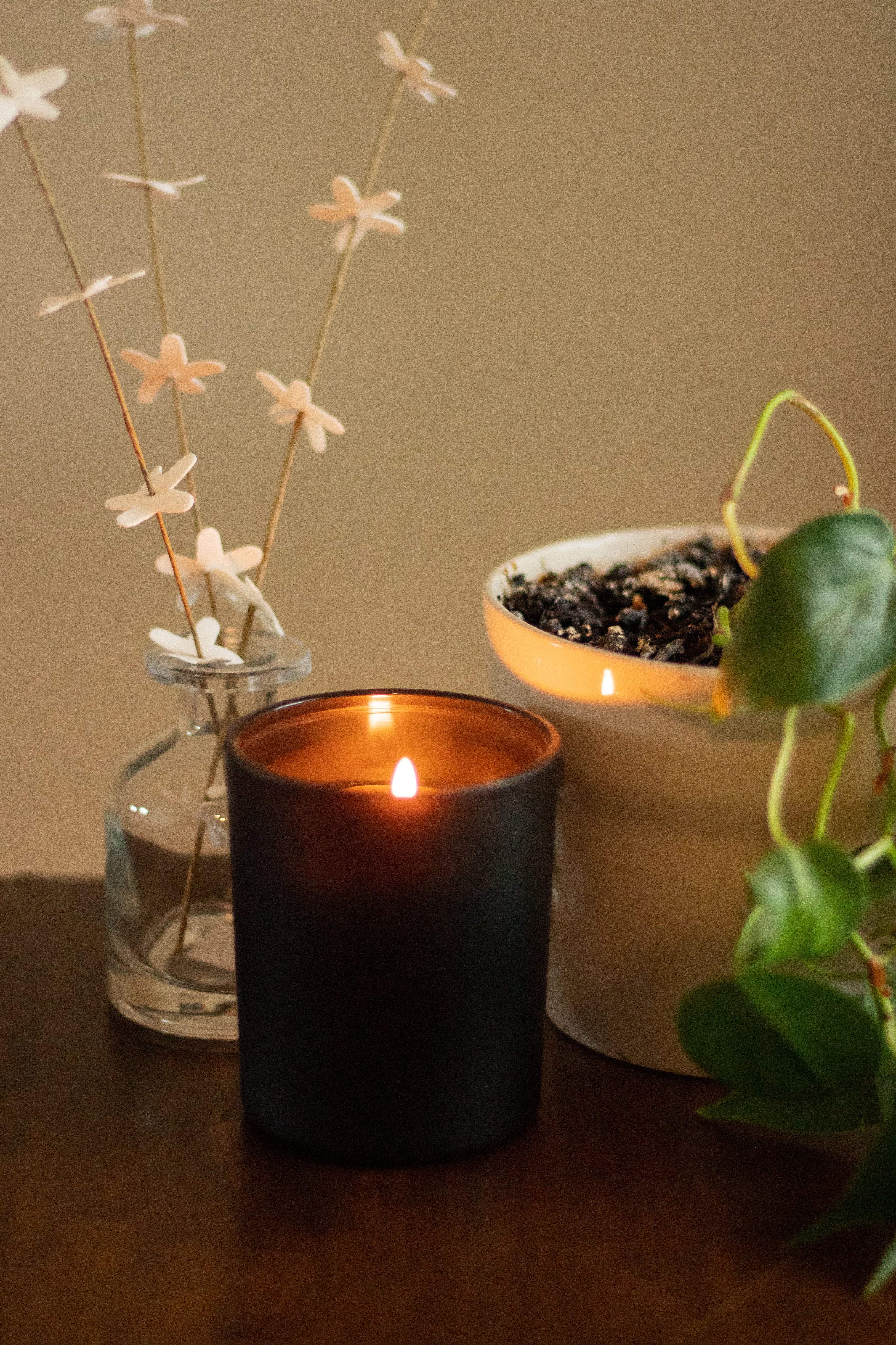 Black Ceramic Candle with Bamboo Lid